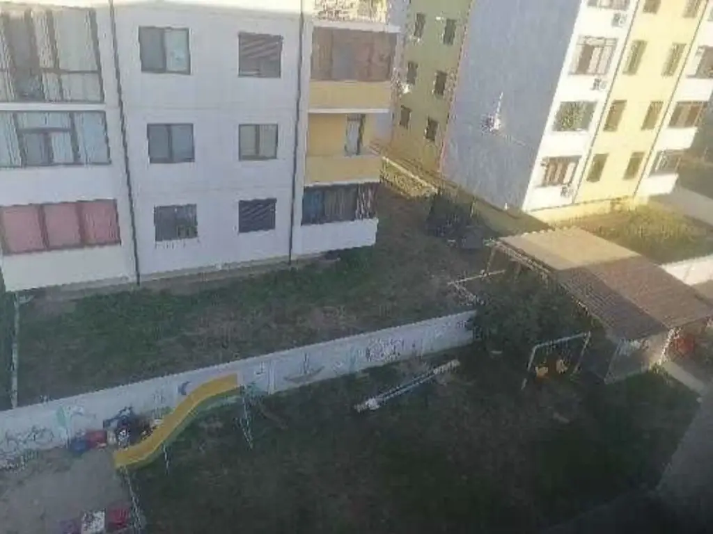 Vand apartament cu 2 camere, zona compozitori