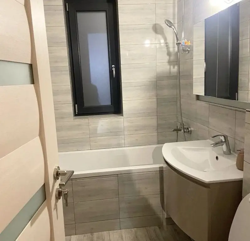 Ap cu 3 camere Palazu Mare