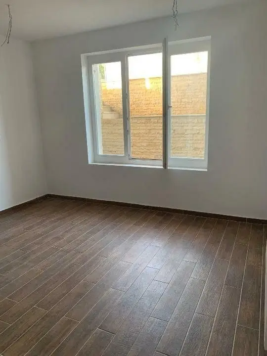 Casa individuala langa lacul Straulesti cu mutare imediata. Direct proprietar