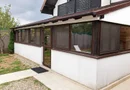 Vilă 5 dormitoare, 4 băi, 2 248mp teren, piscină. Preț: 229 000 E.