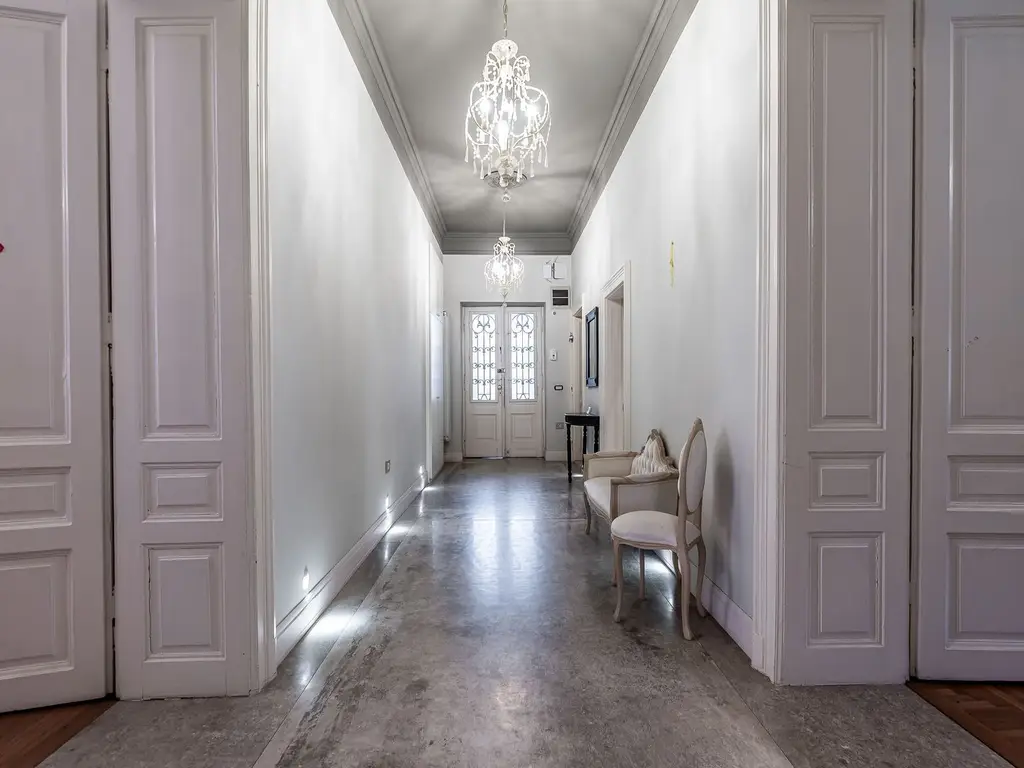 Apartament spatios cu 3 camere de LUX pe Metianu Comision 0