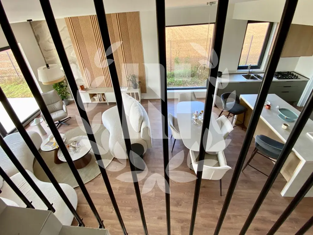 VILA DUPLEX BALOTESTI