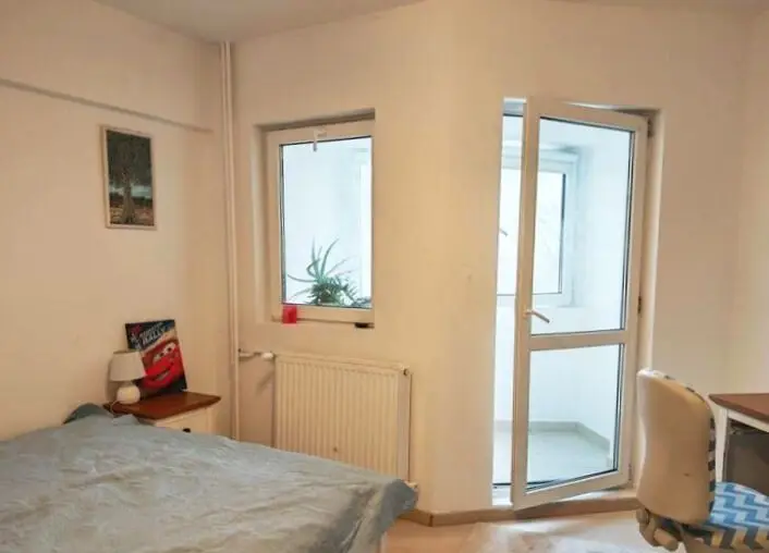 Apartament 3 camere spațios Băneasa aproape de Parcul Herăstrău