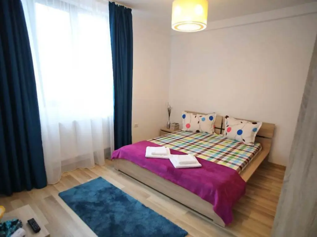 Apartament 2 cam. 45 mp utili et. 4/5 An 2017 Mamaia nord aproape de plaja