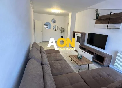 Apartament decomandat 3 camere de închiriat | 80 mp | Bloc cu lift