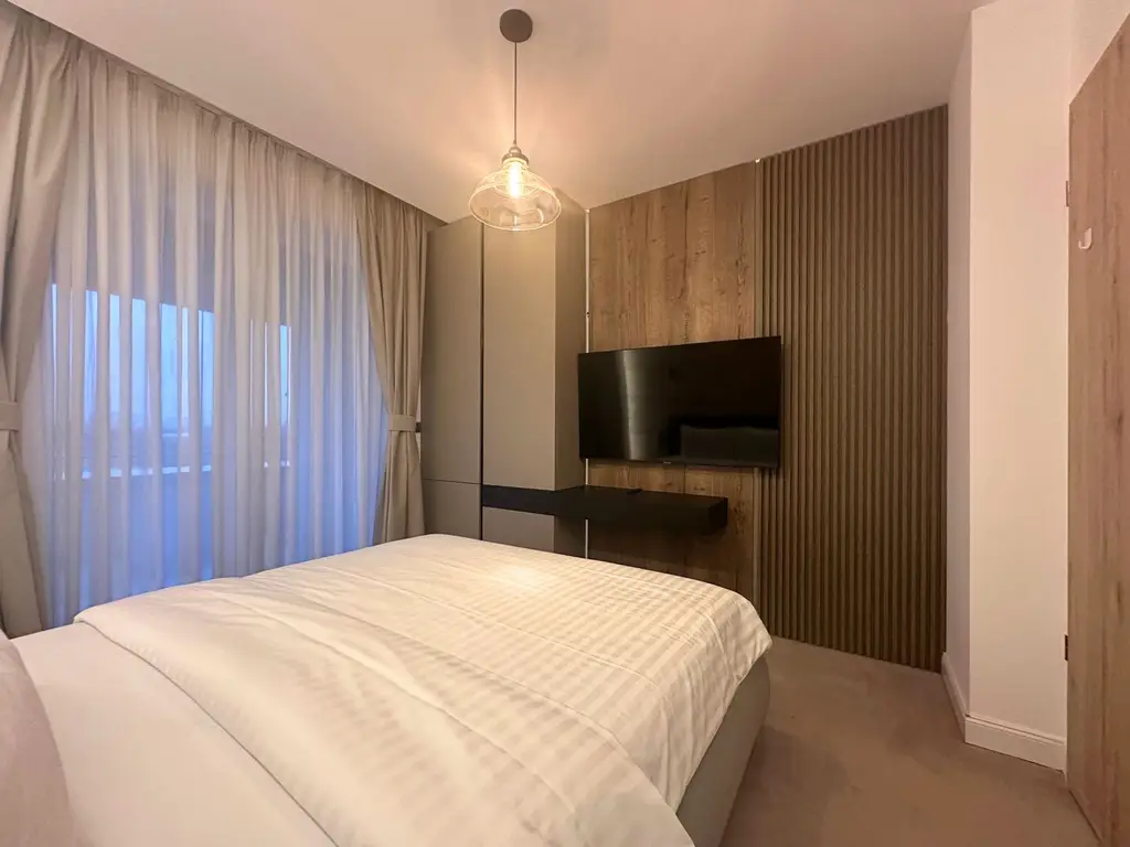 Penthouse de LUX 4 camere cu terasă spectaculoasă de 122 mp + jacuzzi