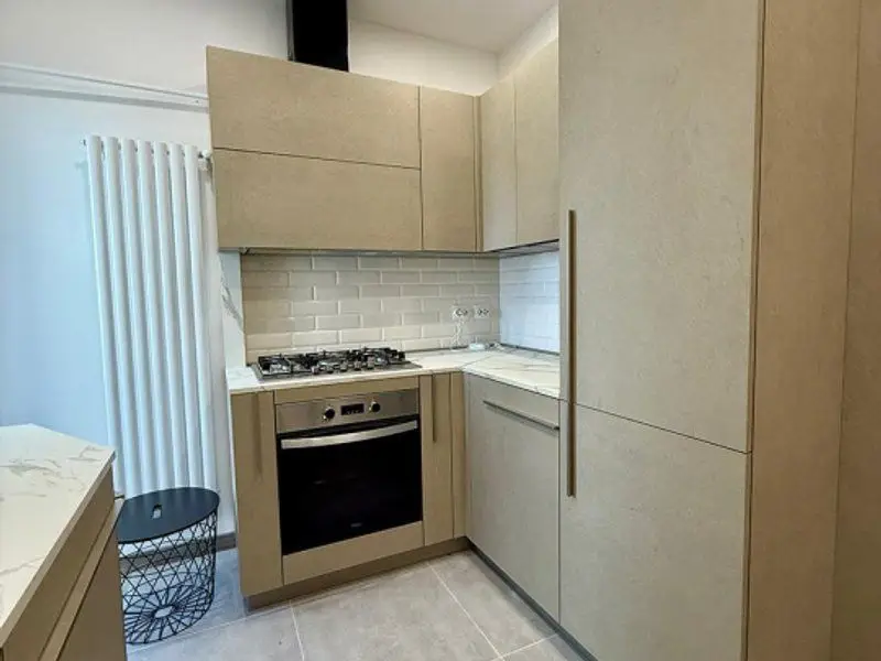 Tineretului apartament 3 camere renovat. mobilat nou