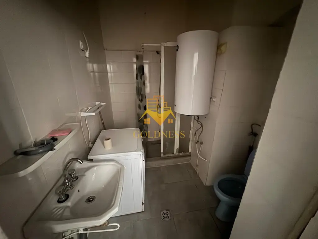 Casa/ Spatiu Birou, Curte 250mp, Parcari, Ultracentral, Avram Iancu