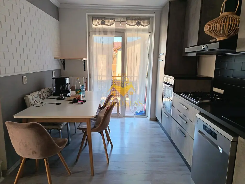 3 camere Modern, Parcare, Zona Tineretului, Somesului, Floresti