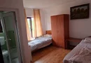 BRASADAS vinde casa individuala 9 cam in Bercu Rosu.