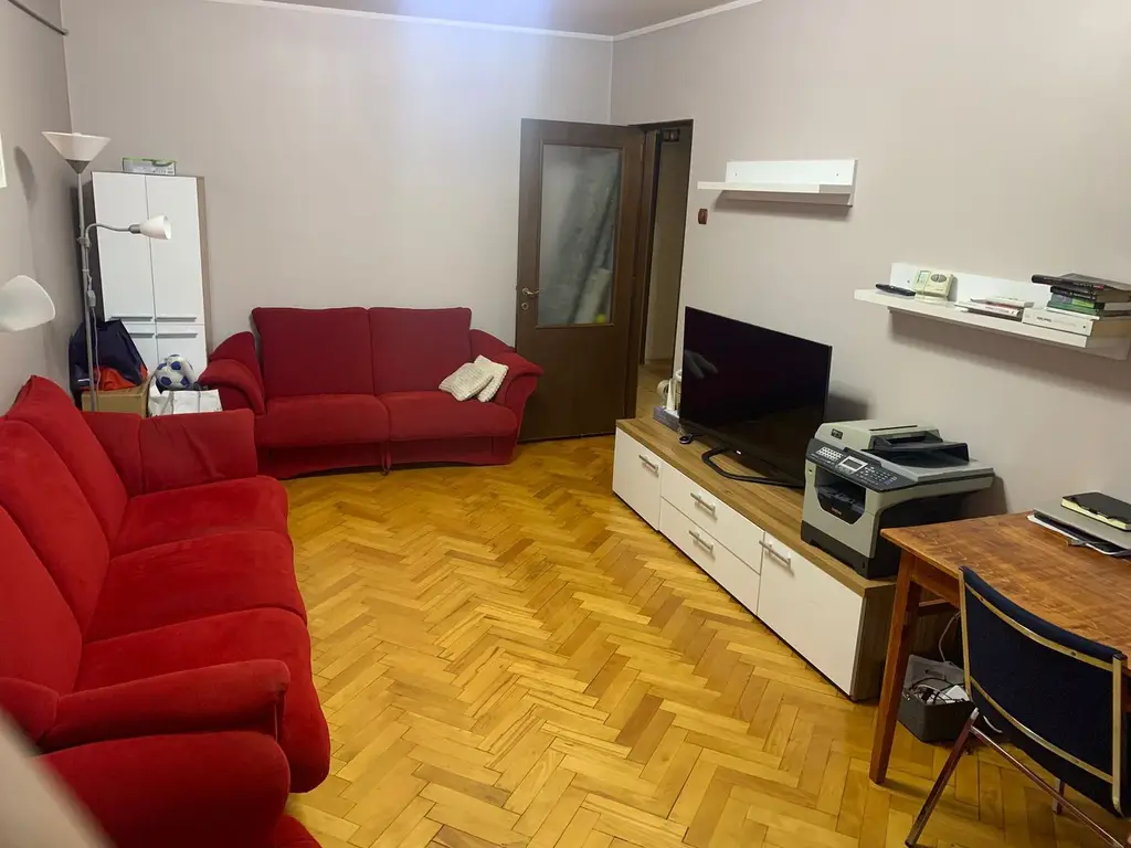 Apartament cu 3 camere, mobilat si utilat - Piata Centrala