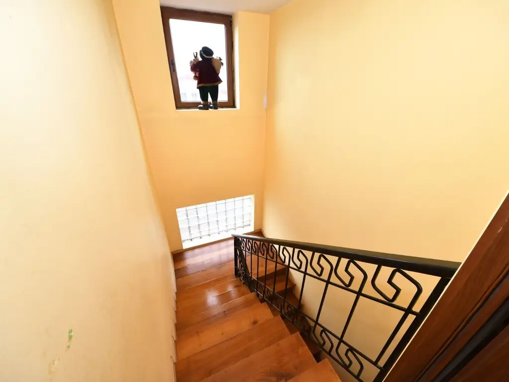 Vila spatioasa, pretabil pentru locuit/clinica, zona Micro 17 – Galati