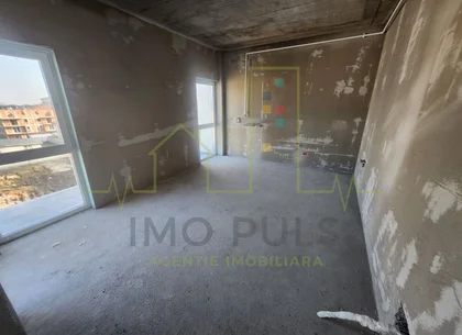 4 Camere. Penthouse. Girocului - Esso. Lift
