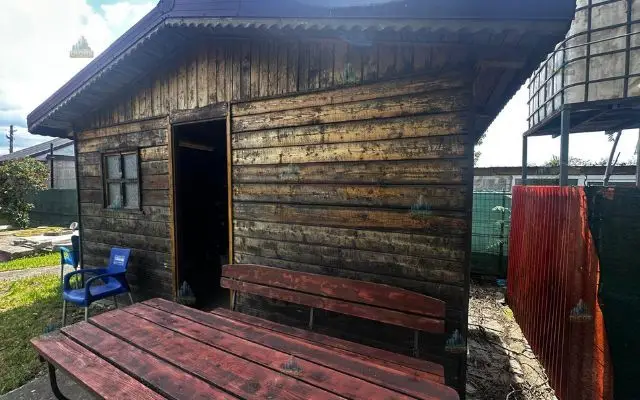 Casa de vanzare in comuna Ghizdaru , jud Giiurgiu