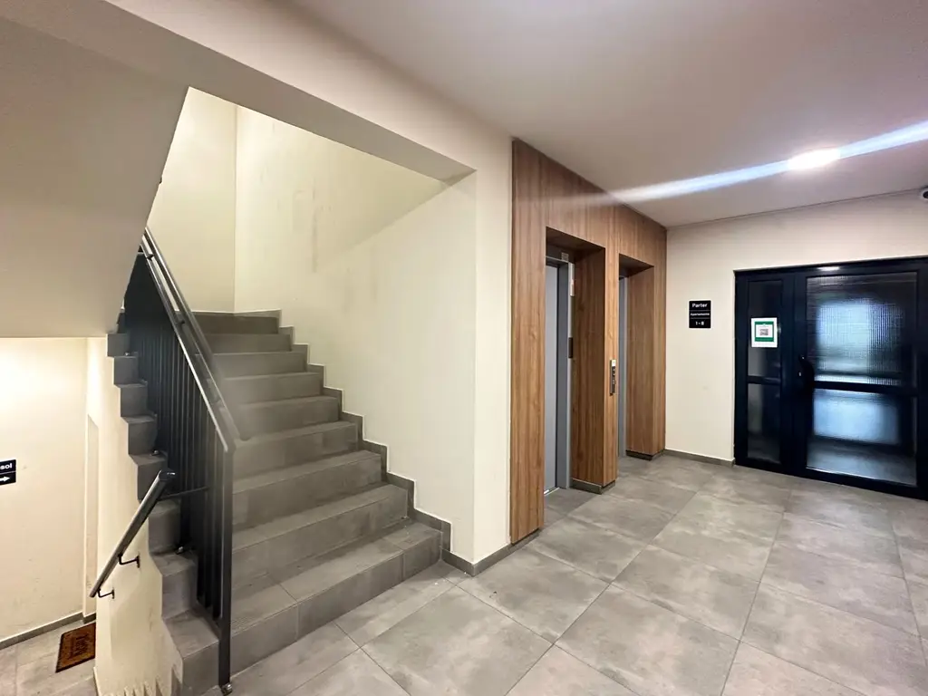 Inchiriere apartament nemobilat Casa Nobel Lângă Coresi