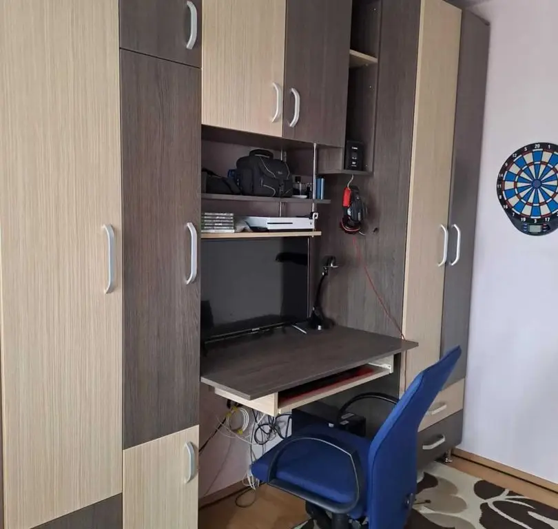 BRASADAS vinde ap cu 2 cam etaj 3/4 in 14 Mai.