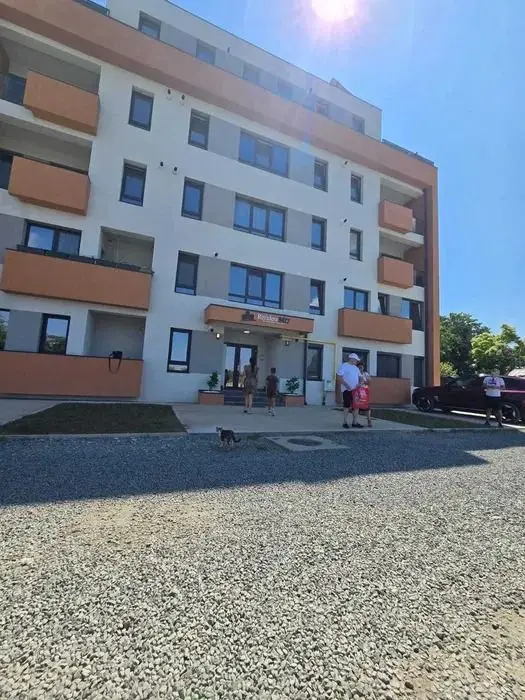 De vanzare 2 apartamente cu 2 camere Micro 17, bloc nou, etaj 3, 96.000 E