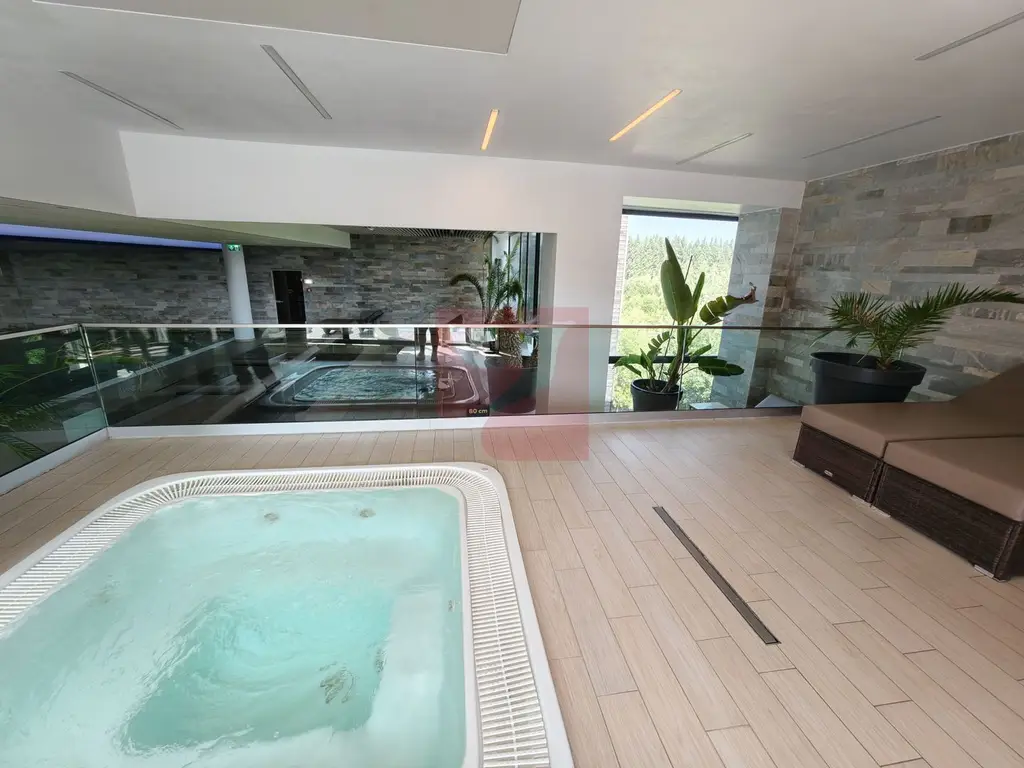 2 apartamente intr-unul singur!