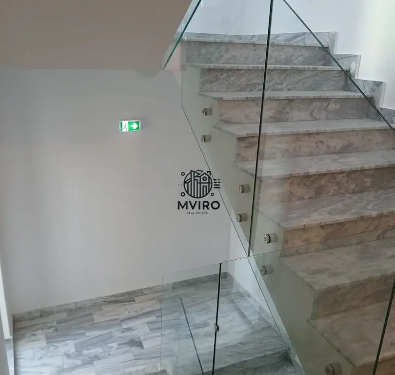 Studio elegant de închiriat, Piaţa Unirii – ideal pentru birou
