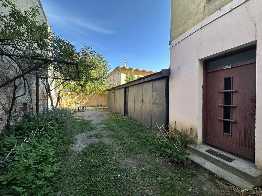Apartament in casa spațios la doar 5-7 minute de Centrul Istoric