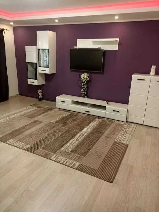BRASADAS vinde ap 3 camere, zona soarelui etaj 1/4.