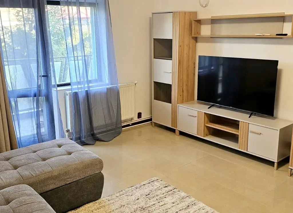 De inchiriat apartament cu 3 camere, zona Gara, 590 euro
