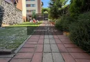 Apartament 3 camere, curte, boxa, parcare, Sub Cetate