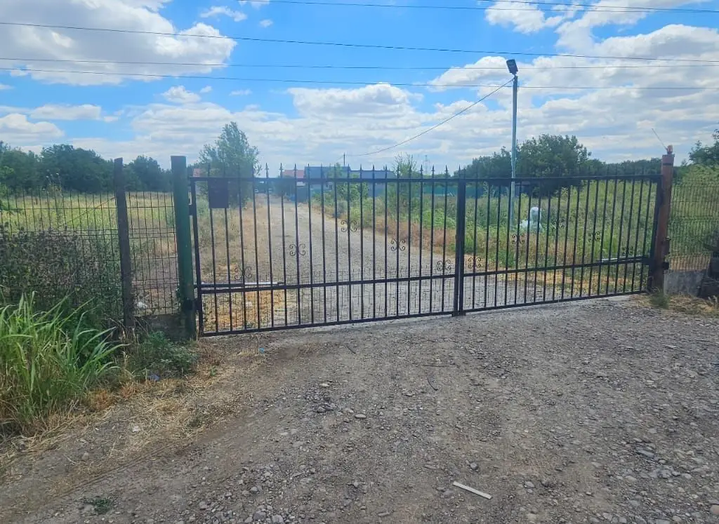 Loturi teren 590 mp - Vanatori, jud Galati, 43 mp negociabil