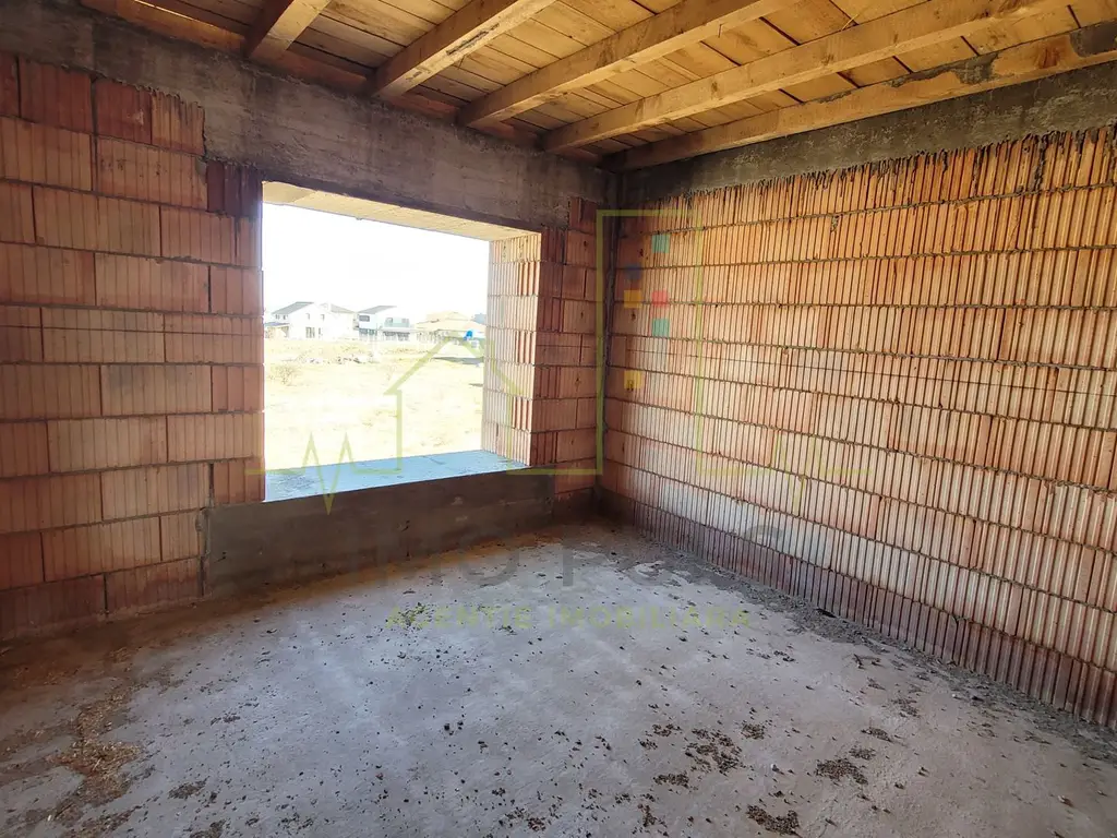 Duplex. Dumbravita. Teren 405 mp.