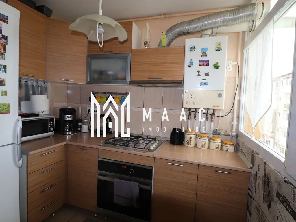 Apartament 4 camere | Decomandat | Balcon | Hipodrom IV