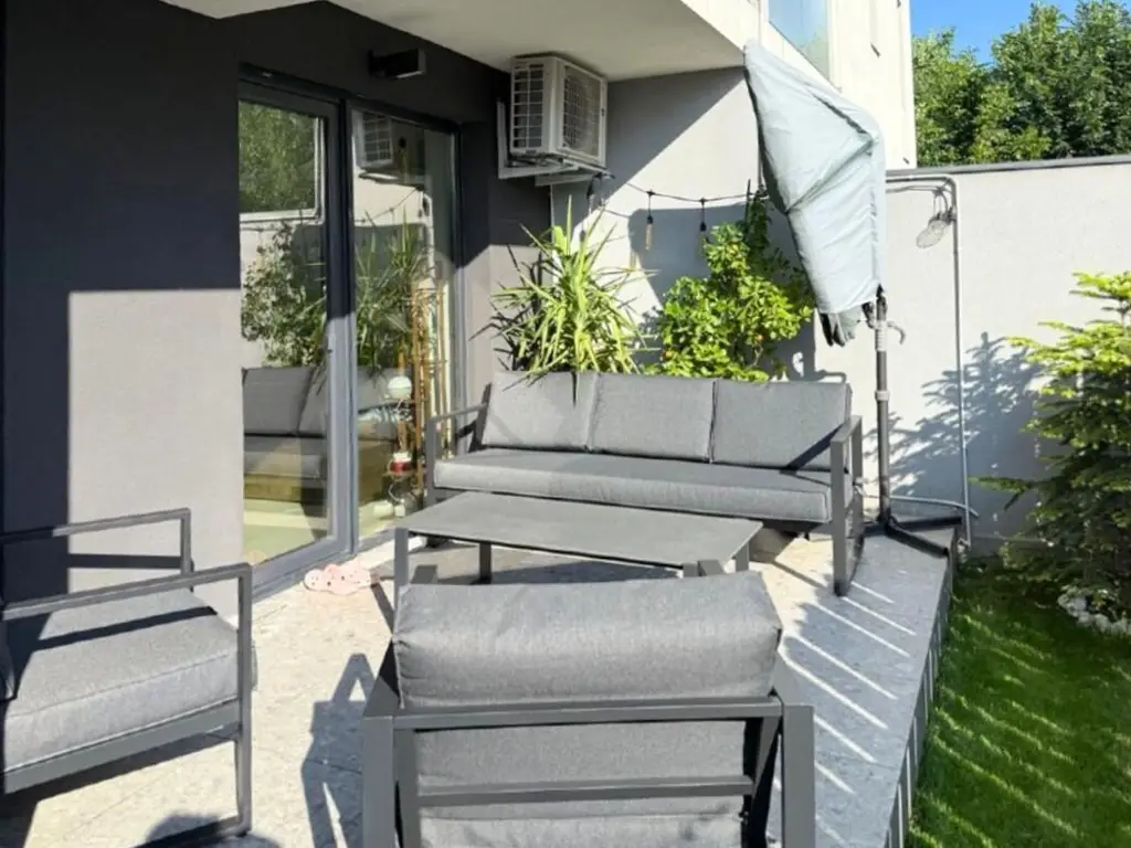 Vânzare duplex luminos 4 camere cu grădină Bucureștii Noi Străulești