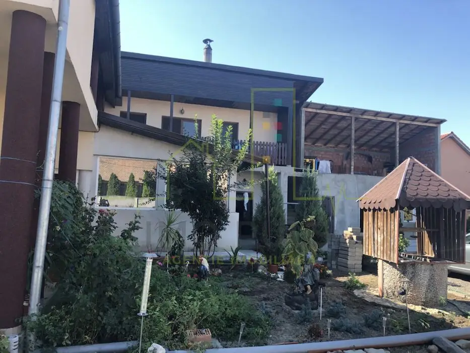 Casa individuala in Utvin, spatioasa, teren generos