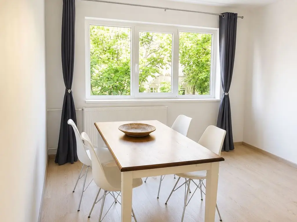 Apartament cochet cu 2 camere, situat la etajul 1 (Zona Dacia)
