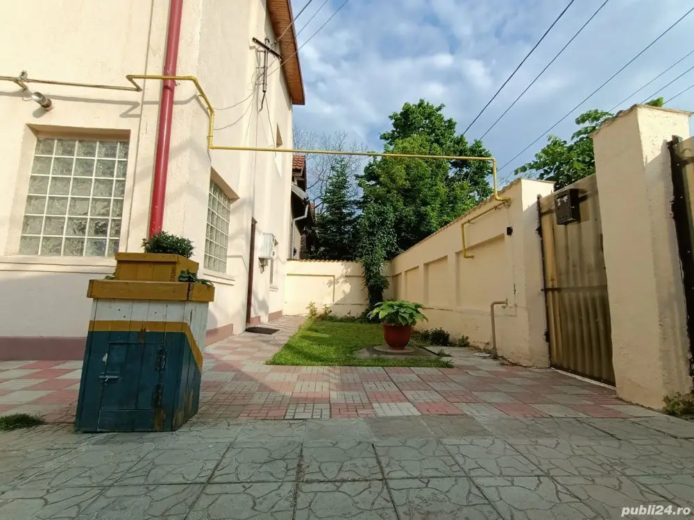 Casa 250mp 7 camere - Militari str. Orsova