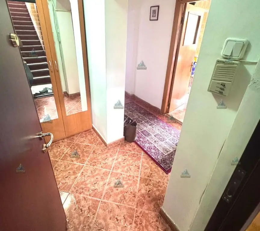 Apartament 3 camere de vânzare – Zona Valah