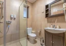 Pensiune Râșnov, 13 camere plus locuință proprietar, zonă Cetate