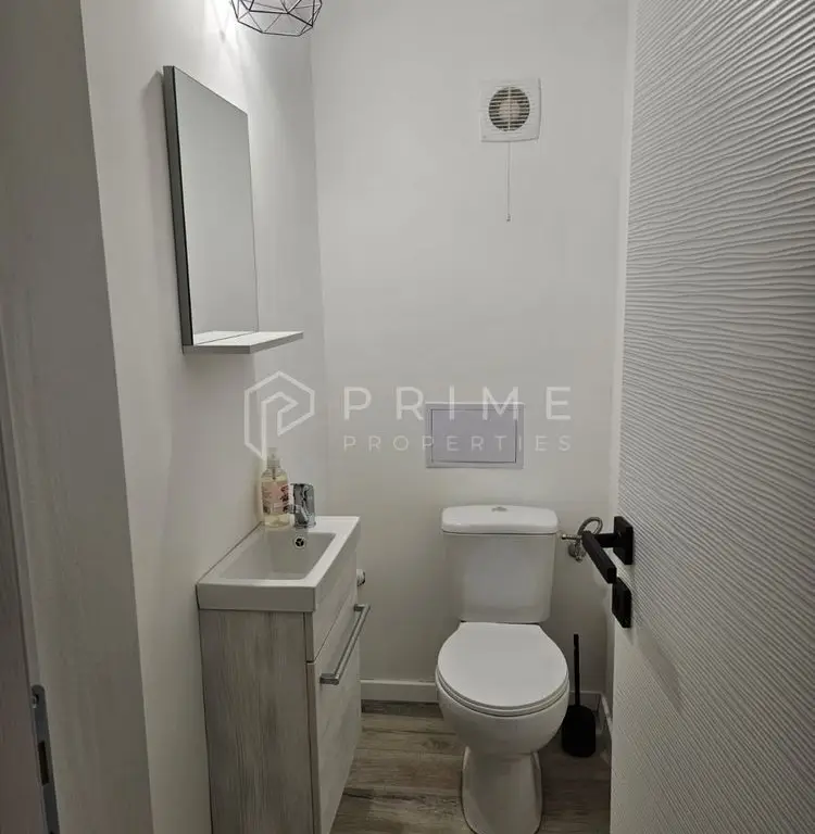 DE ÎNCHIRIAT: Apartament 3 Camere, Modern & Renovate Recent – Zona Tud