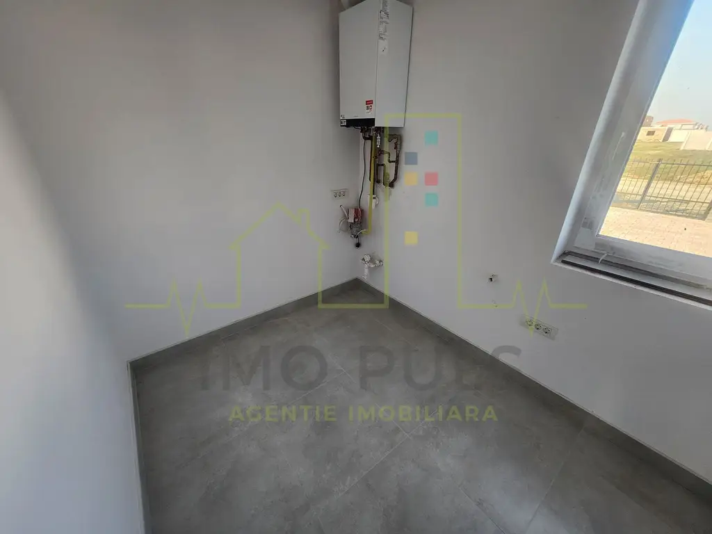 Duplex in Mosnita noua. Pozitie foarte buna. Se pot face 3 dormitoare