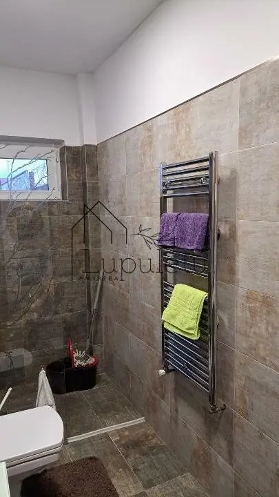 Casă de Vanzare | 200 MPU | Teren 305 MPU | Ultracentral