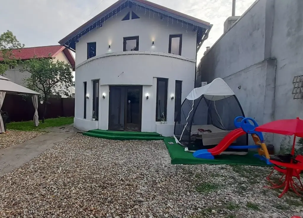 Vila Sector 5 preț 155000 euro 300mp