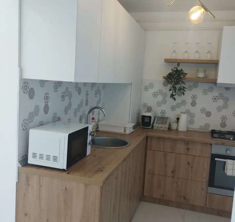 BRASADAS vinde ap 2 cam etaj 7/10 la Burdea