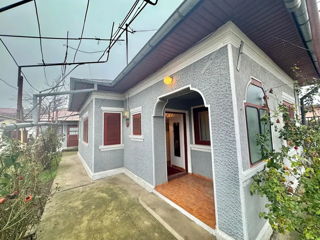 Casă de vânzare zona Str. Gheorghe Doja, 3 camere