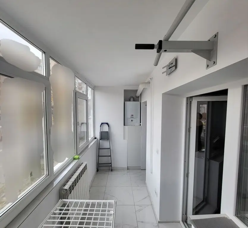 Vand apt. 2 cam. Soseaua Arcu tip vilă billa gara.
