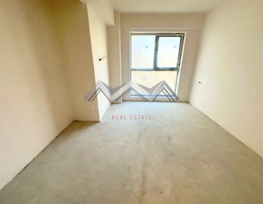 Apartament 3 camere Otopeni central | bloc cu lift, parcare