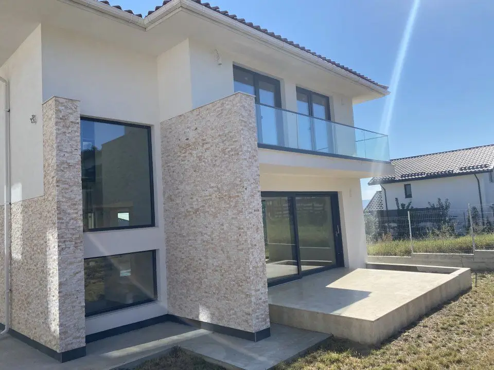Vila premium, proiect exclusivist,  140 mp utili, Valea Adâncă - Iaşi