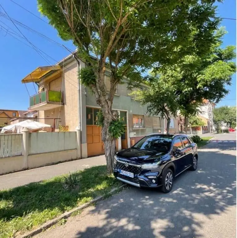 BRASADAS vinde casa 3 cam zona 14 Mai.