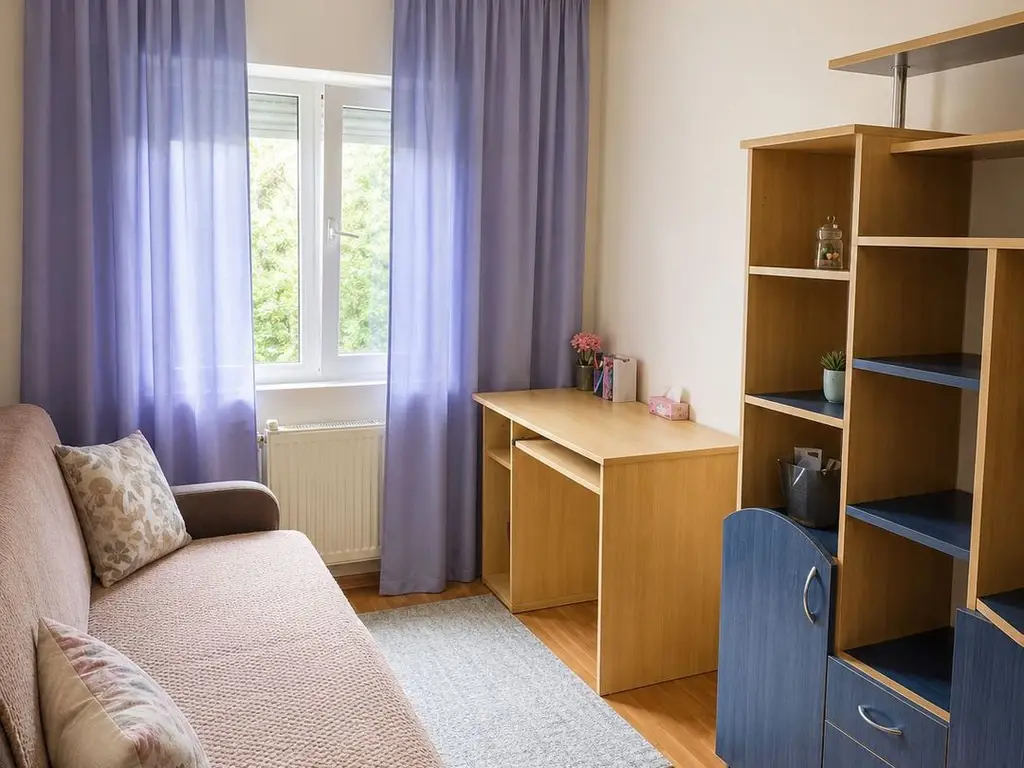 Apartament 3 camere decomandat, centrală proprie, AC, etaj 3, Lipovei