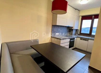 Apartament duplex modern de închiriat, complet mobilat, 4 camere