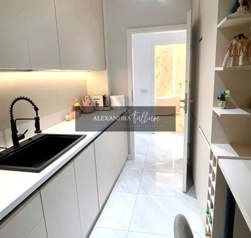 Apartament 2 camere decomandate, etaj intermediar, terasa, parcare