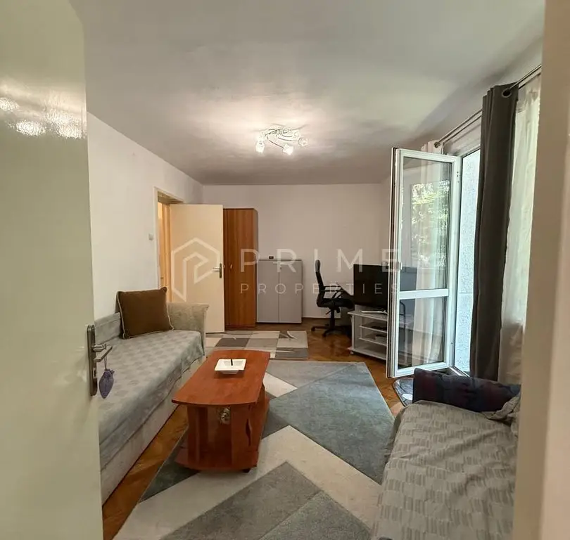 Apartament cu 3 camere decomandate- Ideal pentru studenti - Zona Tudor